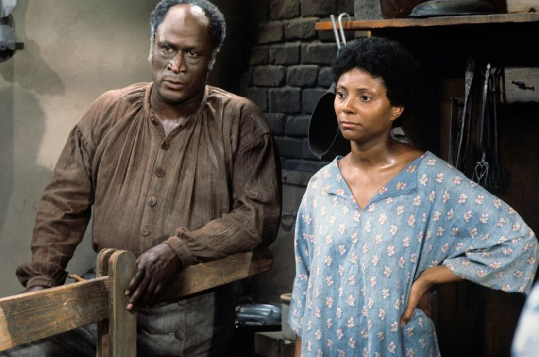 John Amos and Leslie Uggams star 